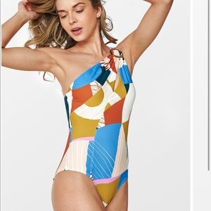 (Sold) Cupshe one piece swimsuit
